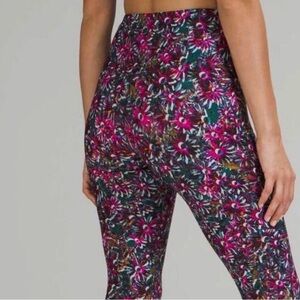 Lululemon - Base Pace High-Rise Tight 28” - Brushed Floral Electric - Size 4